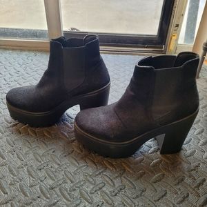 Steve Madden Jada platform booties